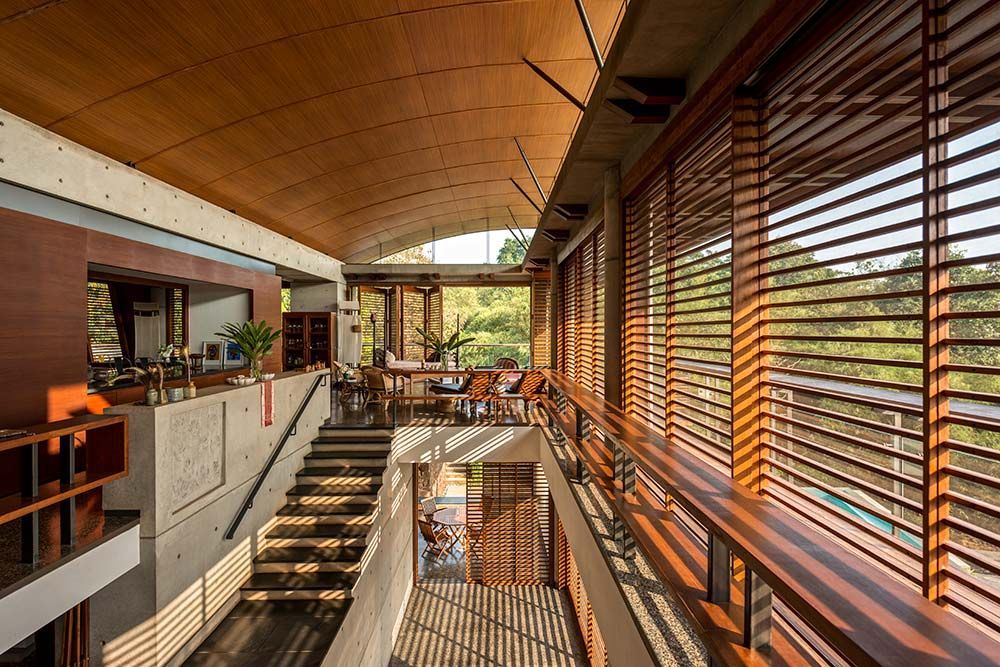 Carona House